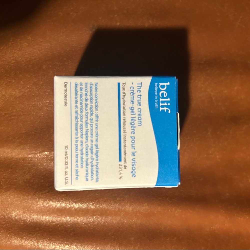 Belif The True Cream Aqua Bomb Moisturizer - Blue and White